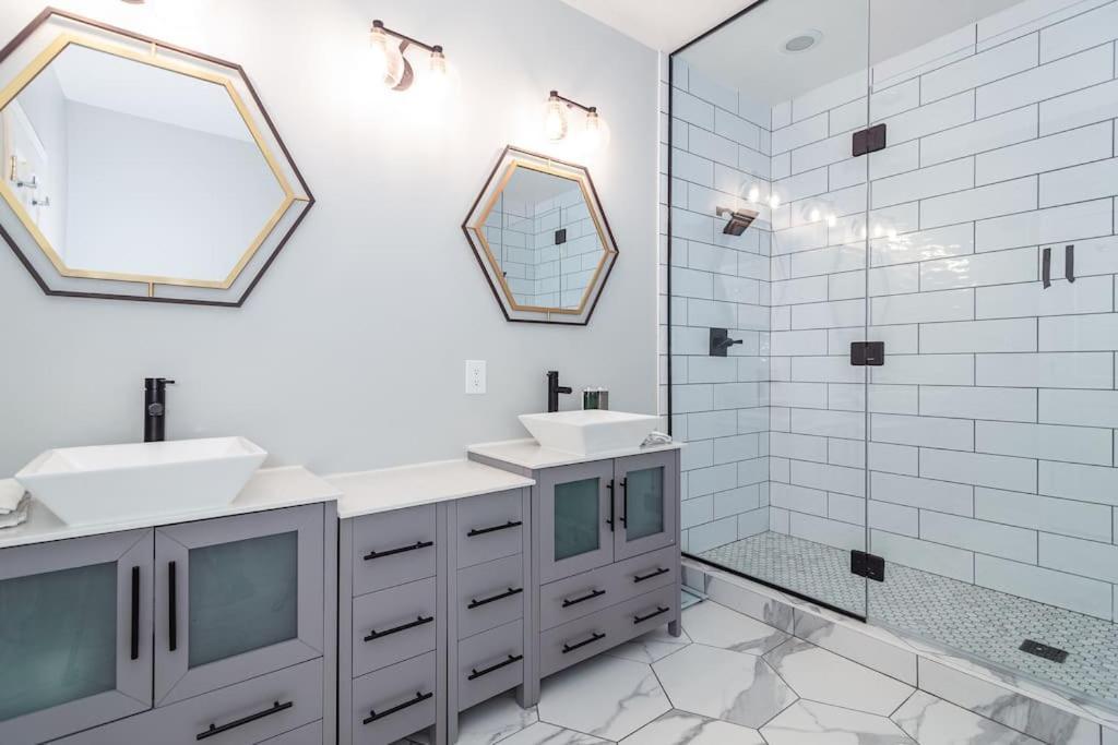 Eclectic Stylish And Cozy Milwaukee Unit 빌라 외부 사진